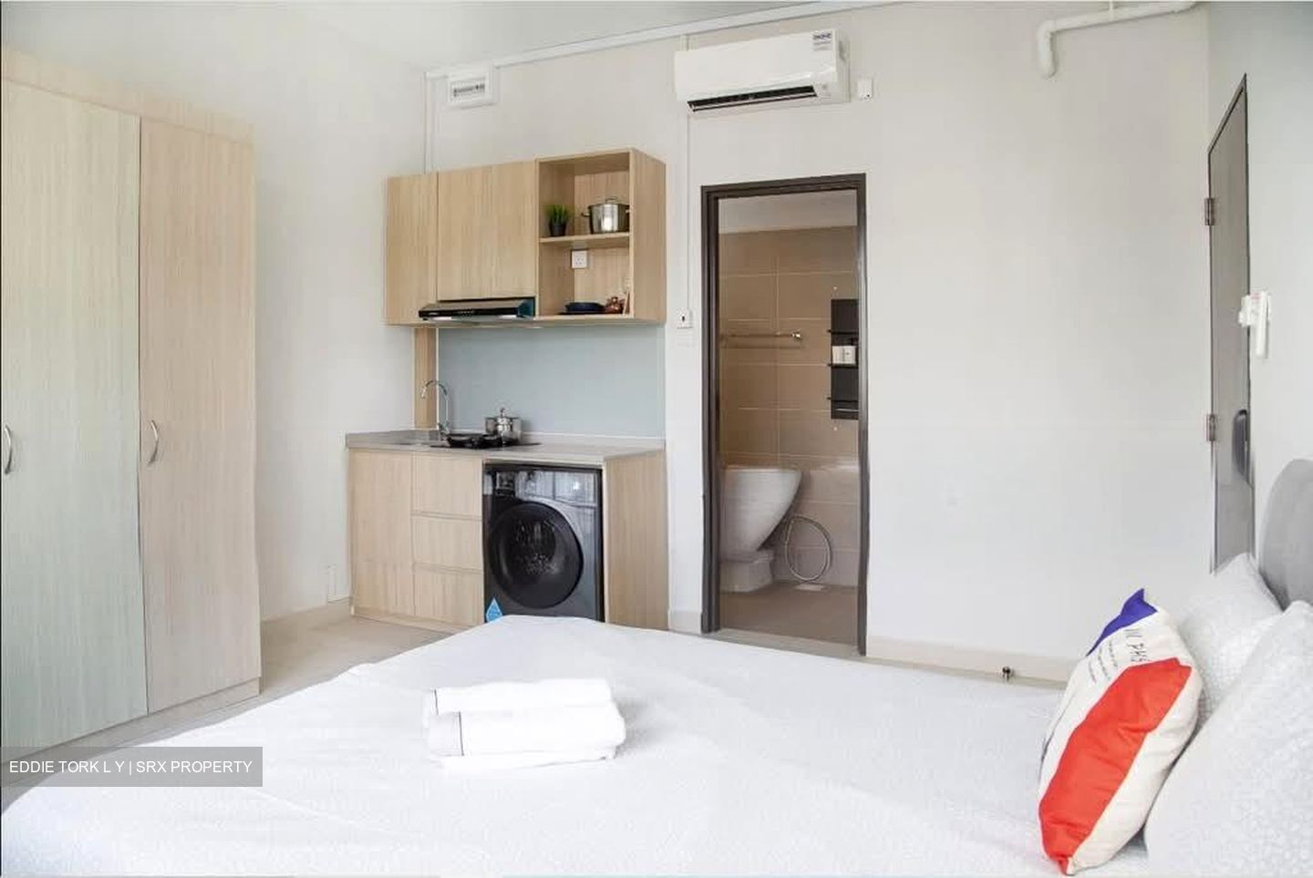 Boon Lay Drive (D22), Apartment #550879051